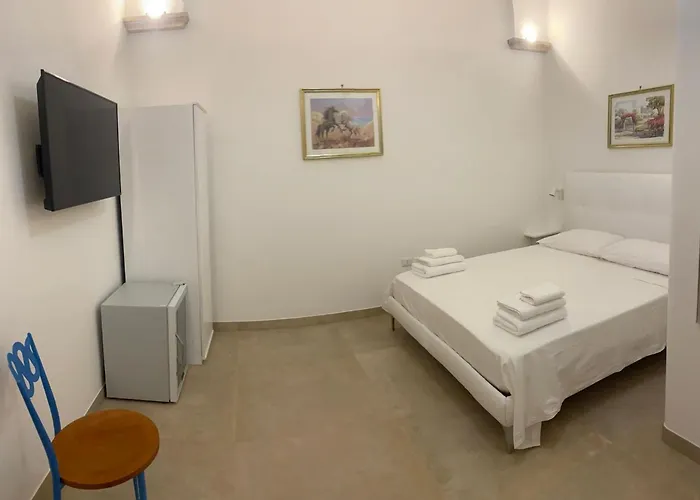 Oda ve Kahvaltı Domus Avi -